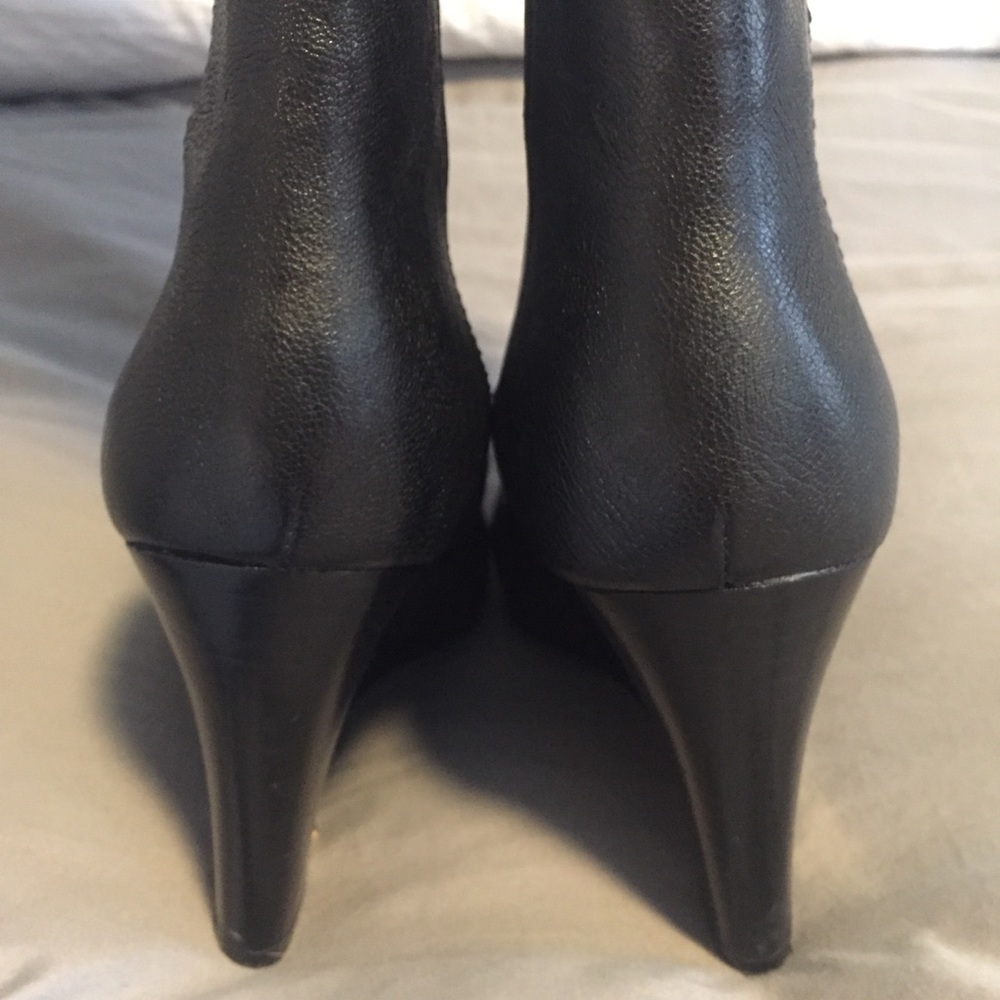 Nine West black leather wedge boots